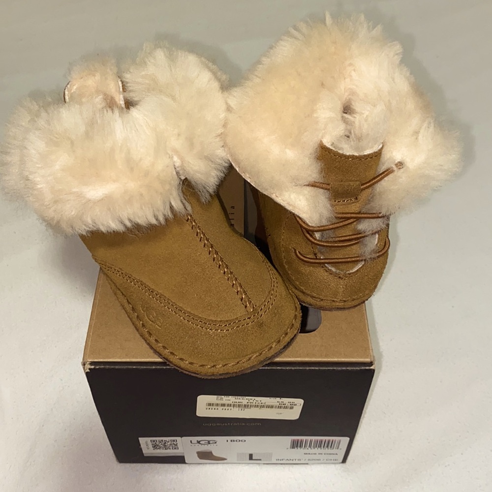 UGG "BOO" Baby Infant Booties - Suede - Large
